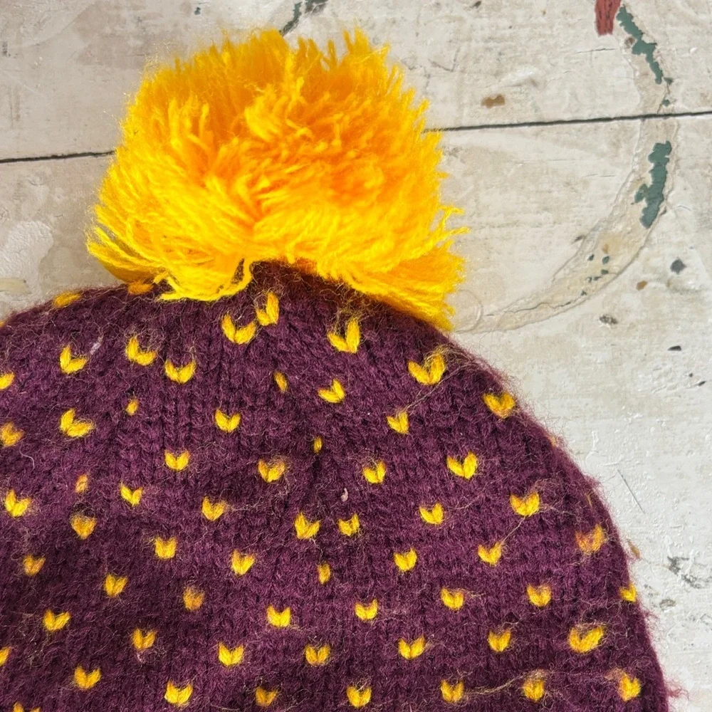 Nike University of Minnesota Maroon and Yellow Pom-Pom Beanie